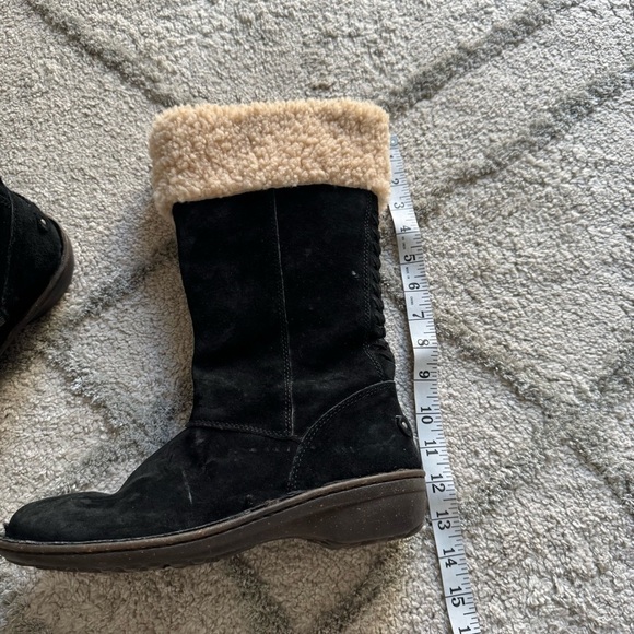 UGG AUSTRALIA KARYN CUFF SHEEPSKIN BOOT BLACK SUEDE WOOL WATER RESISTANT 9 - Picture 12 of 12